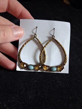 Dangle earrings